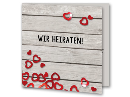 Hochzeitseinladung Herzchenkonfetti rot Holzbretter cre1616011